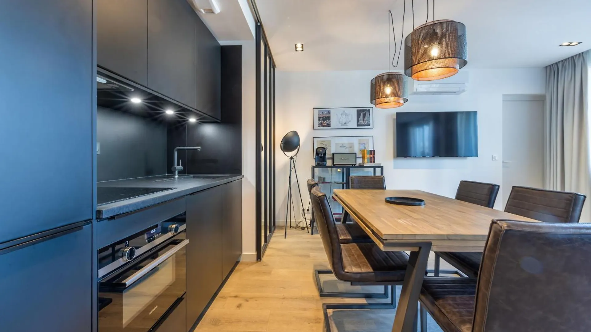 Apartment Atelier